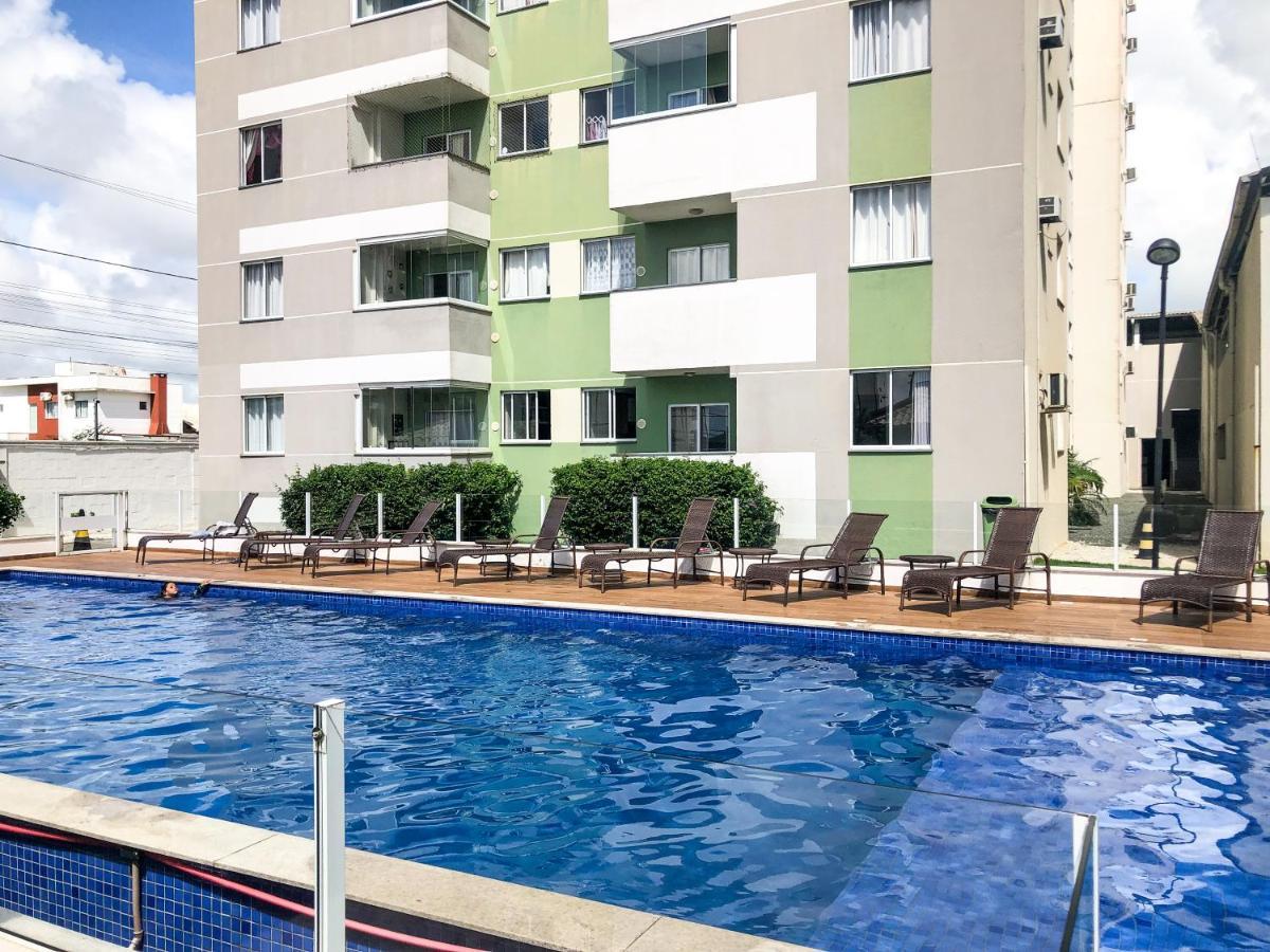 Apt 300 m da praia próximo ao Beto Carrero Piçarras Exterior foto